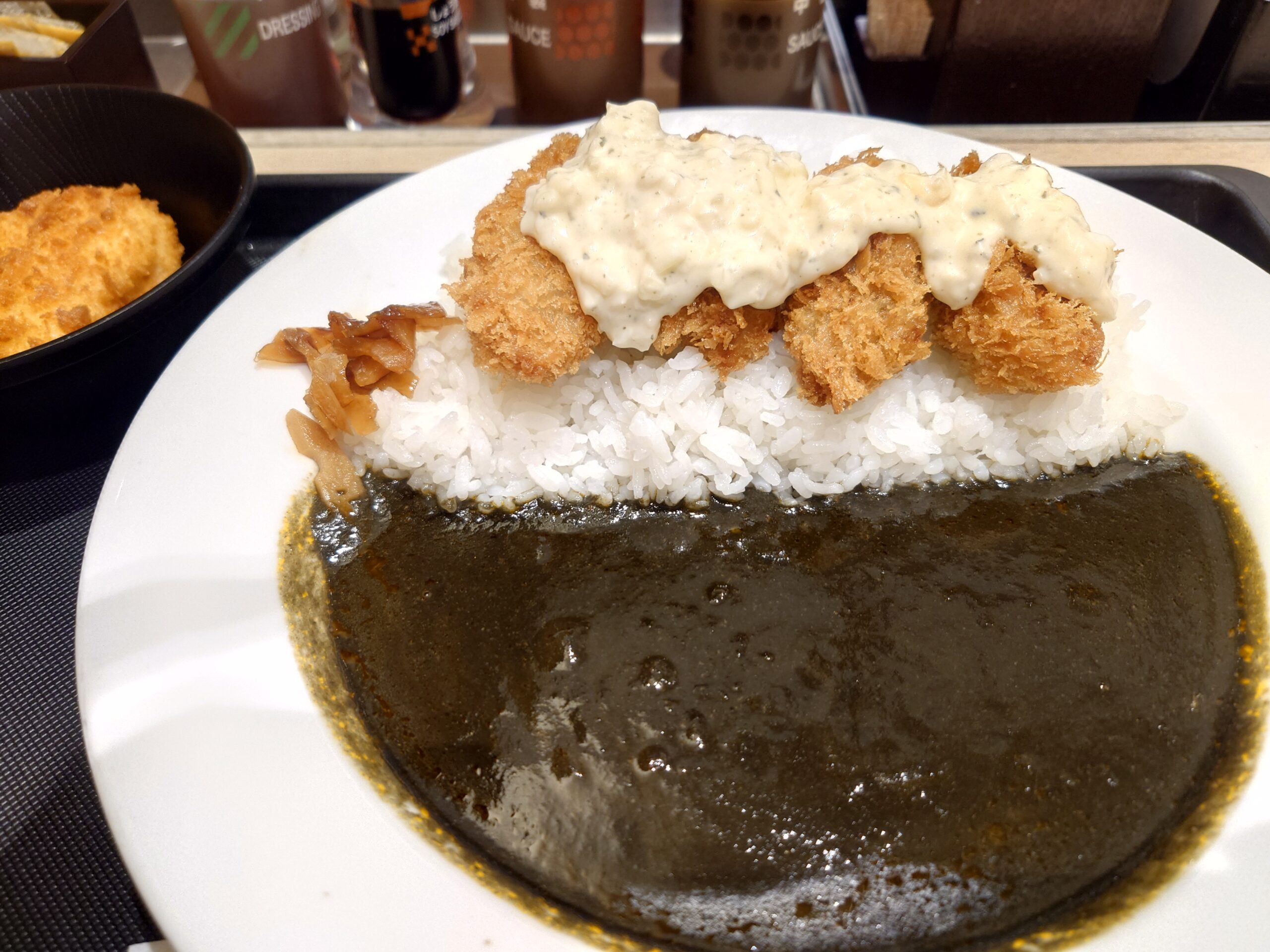 松のやのカキフライ黒カレー